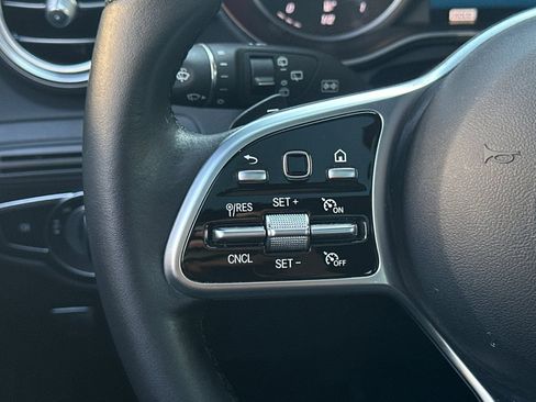 Used 2021 Mercedes-Benz GLC 300 image 27