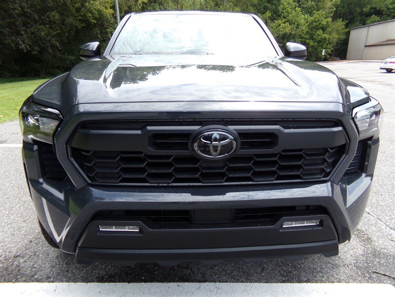 Used 2026 Toyota Tacoma TRD Off-Road AWD/4WD image 3