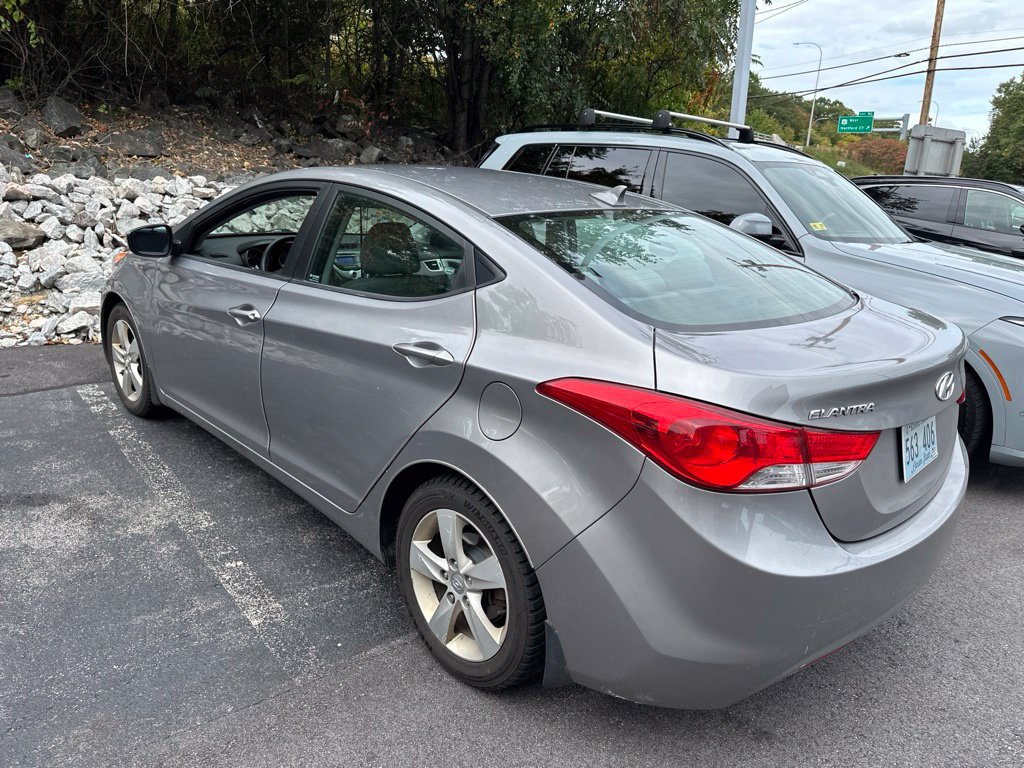 Used 2012 Hyundai Elantra GLS w/ Preferred Pkg 3 FWD image 2