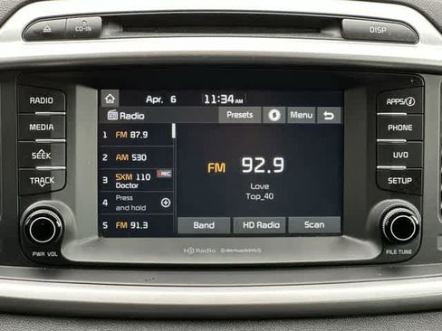 Used 2018 Kia Sorento LX image 10