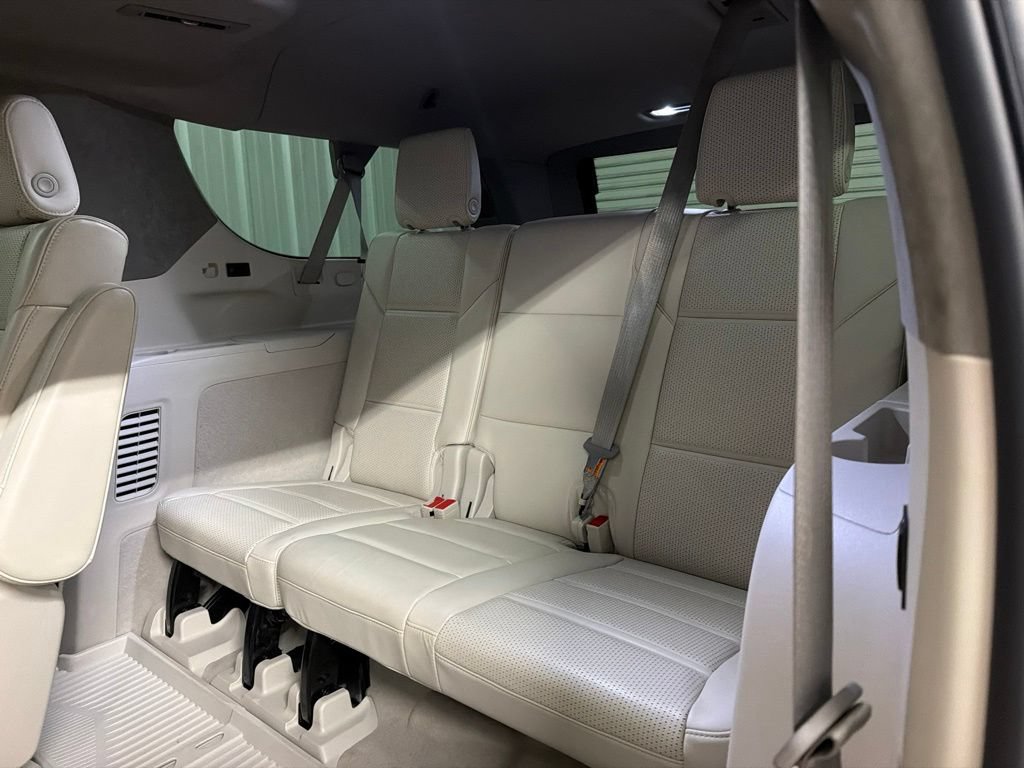 Used 2024 Cadillac Escalade ESV Sport Platinum AWD/4WD image 23