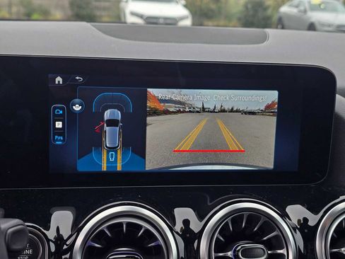 Used 2025 Mercedes-Benz GLA 250 image 33