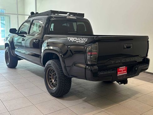 Used 2023 Toyota Tacoma TRD Sport image 4