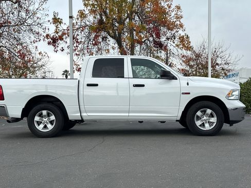 Used 2019 RAM 1500 Tradesman w/ Chrome Appearance Group image 3