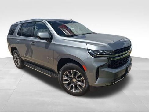 Used 2024 Chevrolet Tahoe LS w/ Driver Alert Package RWD image 4