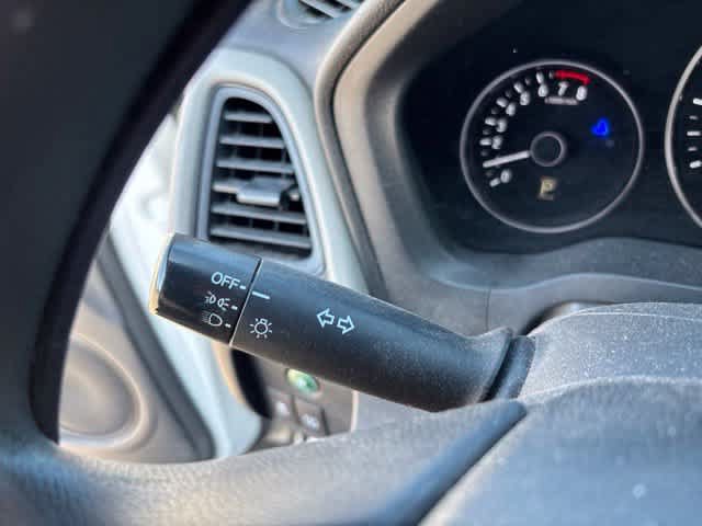 Used 2016 Honda HR-V LX image 15