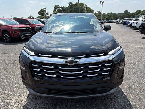 New 2027 Chevrolet Equinox LT w/ Convenience Package II FWD image 2