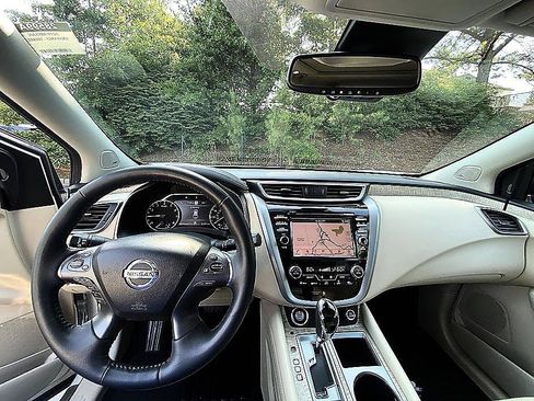 Used 2019 Nissan Murano SL w/ SL Technology Package FWD image 18