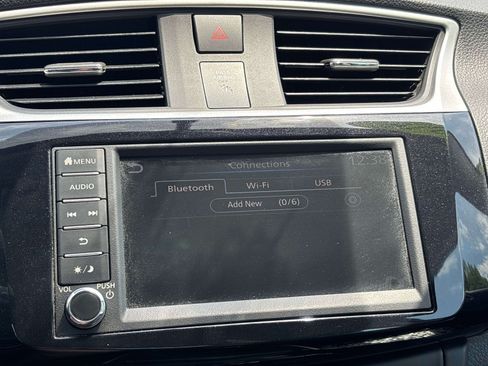 Used 2019 Nissan Sentra SV FWD image 27