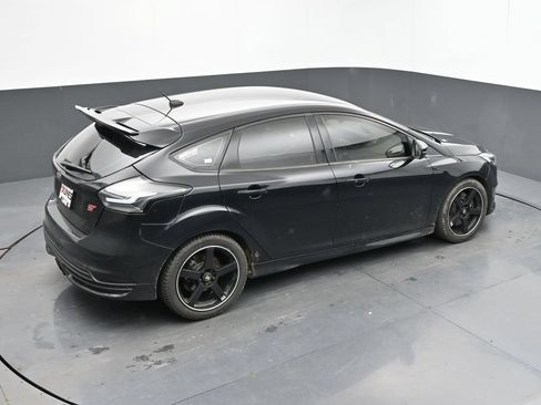 Used 2018 Ford Focus ST FWD image 15