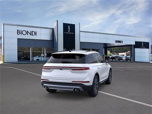 New 2026 Lincoln Corsair Premiere image 8