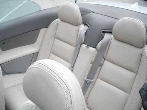 Used 2011 Volvo C70 T5 w/ Convenience Pkg FWD image 27