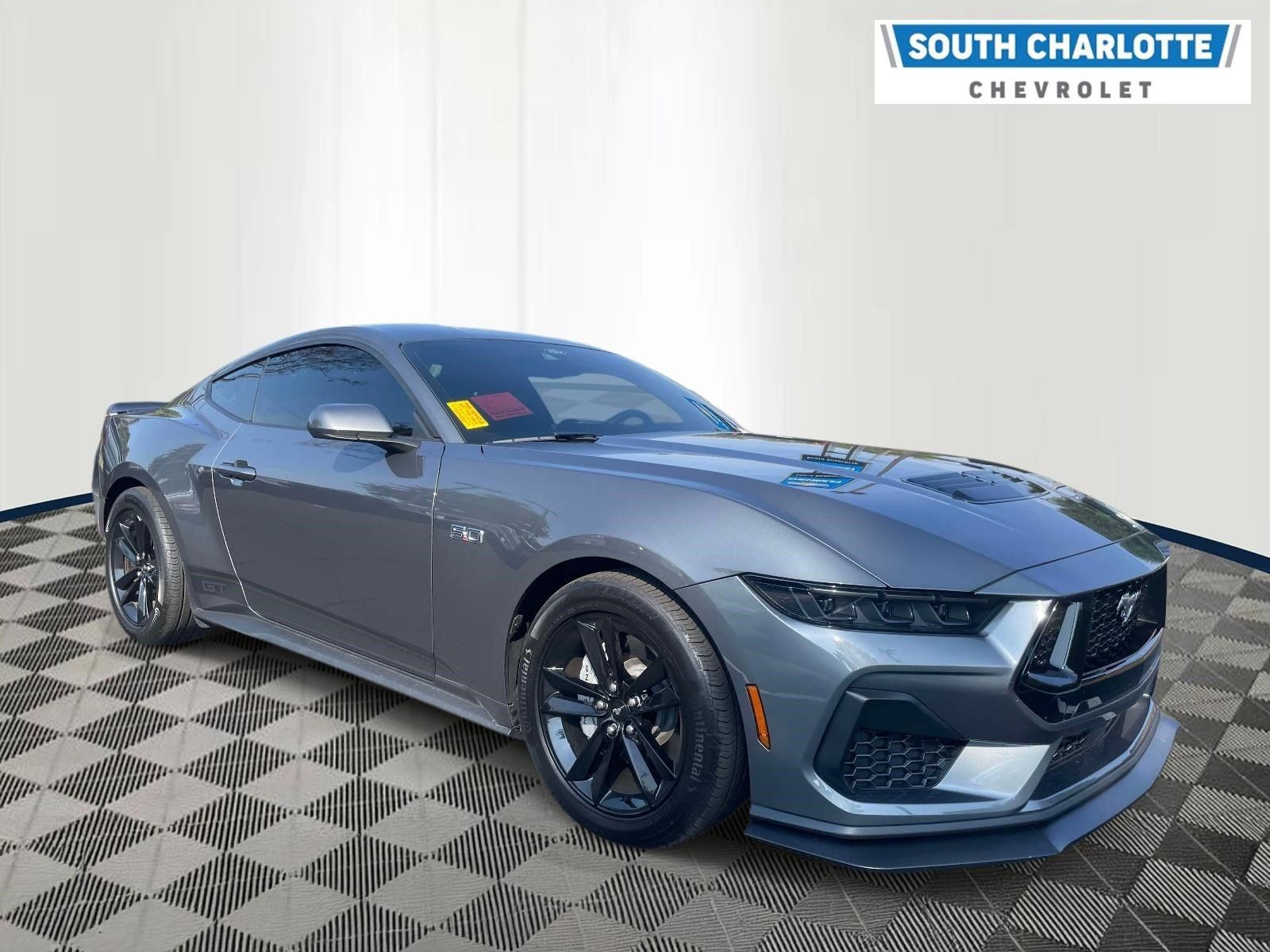 Used 2025 Ford Mustang GT RWD image 3