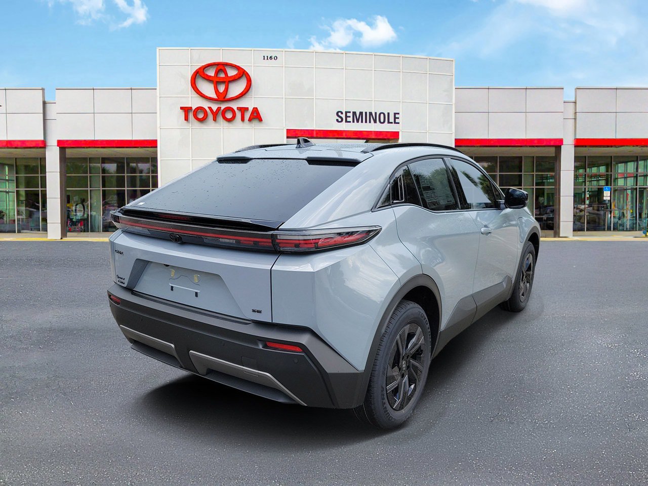 Used 2026 Toyota C-HR w/ Cold Weather Package AWD/4WD image 3