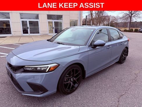 Used 2023 Honda Civic Sport Touring image 3