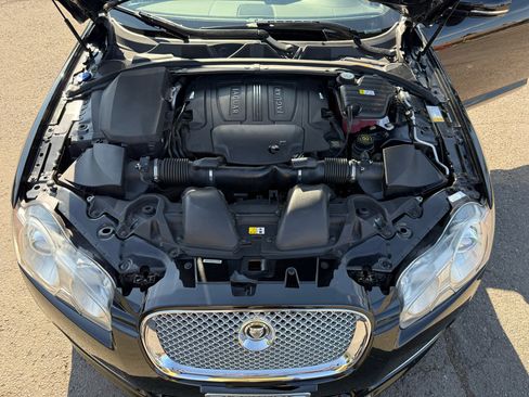 Used 2010 Jaguar XF R image 36