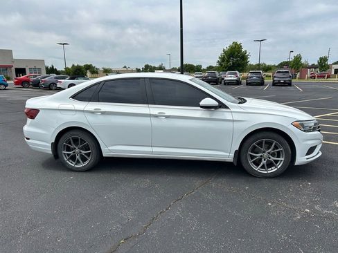 Used 2019 Volkswagen Jetta R-Line FWD image 8