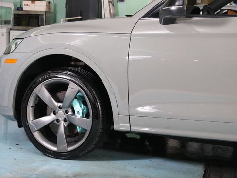 Used 2019 Audi SQ5 Premium Plus w/ Premium Plus Package image 23