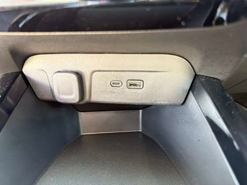 Used 2024 Chevrolet Trax LT w/ Driver Confidence Package FWD image 29