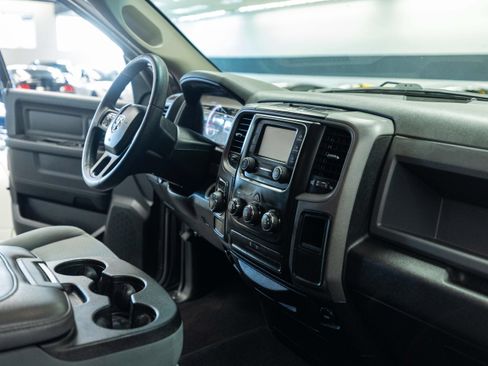 Used 2018 RAM 1500 Express RWD image 13
