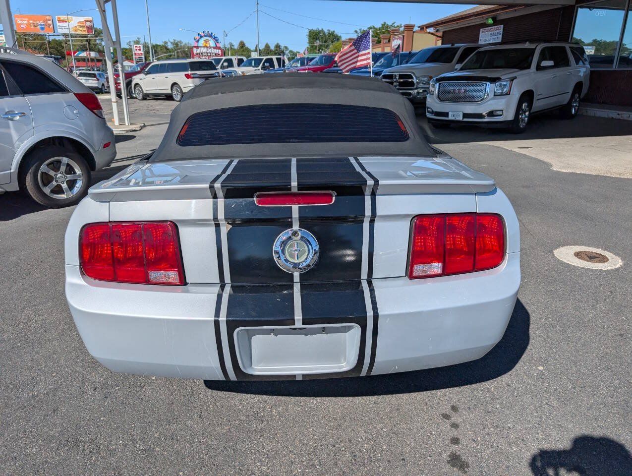 Used 2007 Ford Mustang Convertible RWD image 6