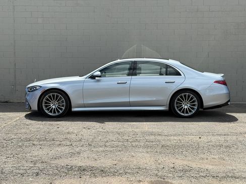 Used 2021 Mercedes-Benz S 580 4MATIC Sedan w/ AMG Line image 3