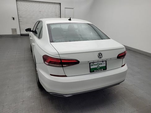 Used 2020 Volkswagen Passat 2.0T SE FWD image 6