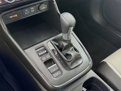 Used 2025 Honda CR-V EX image 13