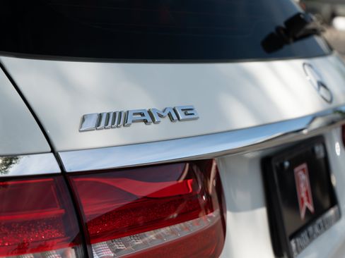 Used 2018 Mercedes-Benz E 63 AMG S image 51