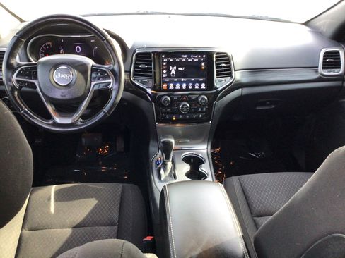 Used 2021 Jeep Grand Cherokee Freedom Edition image 14