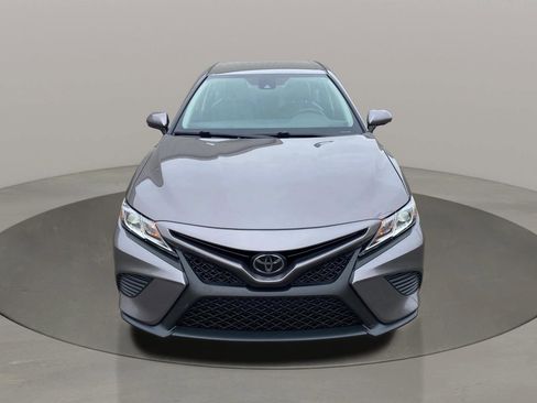 Used 2020 Toyota Camry SE image 9