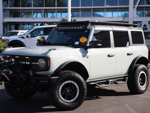Used 2022 Ford Bronco Badlands AWD/4WD image 1