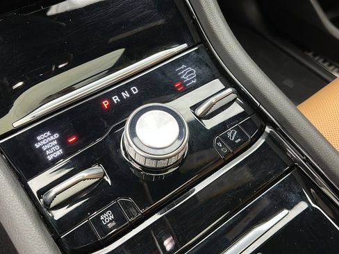 Used 2023 Jeep Grand Cherokee Summit AWD/4WD image 22