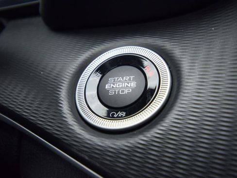 Used 2023 Jeep Grand Cherokee Altitude image 37