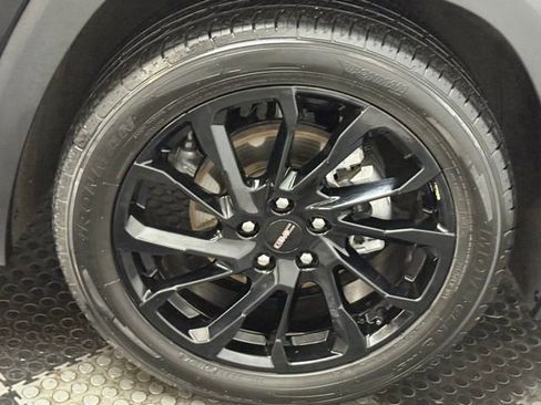 Certified 2023 GMC Terrain SLE w/ Driver Convenience Package image 13