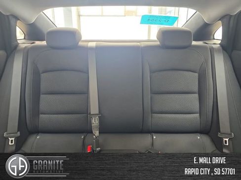 Used 2024 Chevrolet Malibu LS FWD image 36