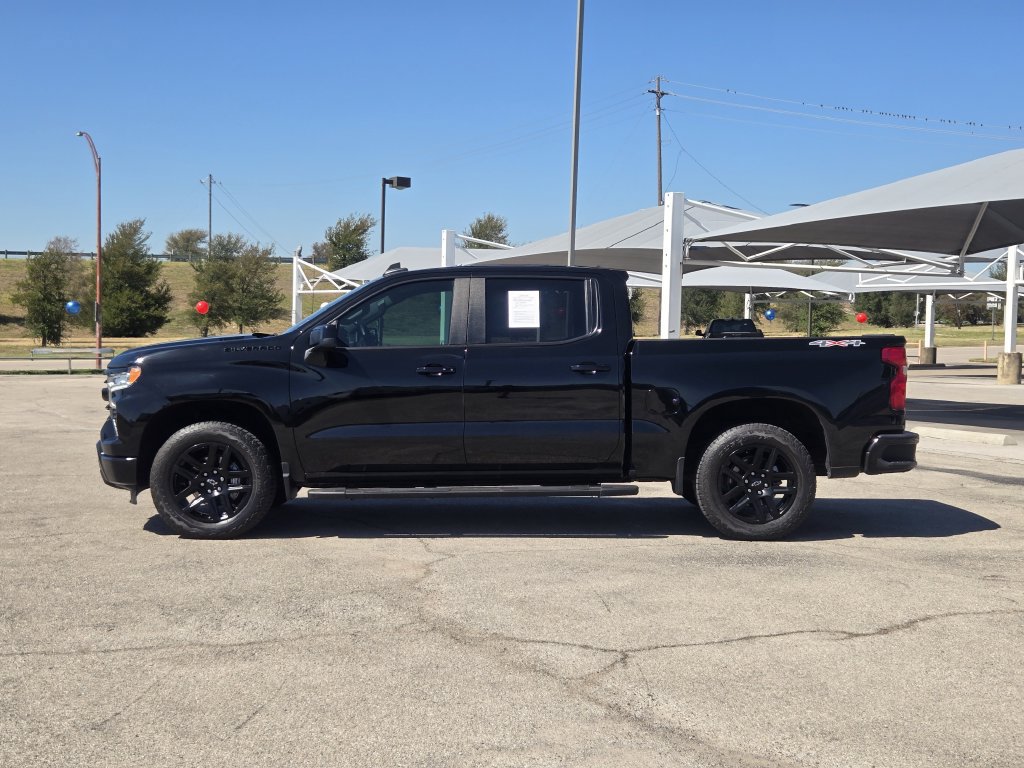 Used 2025 Chevrolet Silverado 1500 RST w/ LPO, Dark Essentials Package AWD/4WD image 4