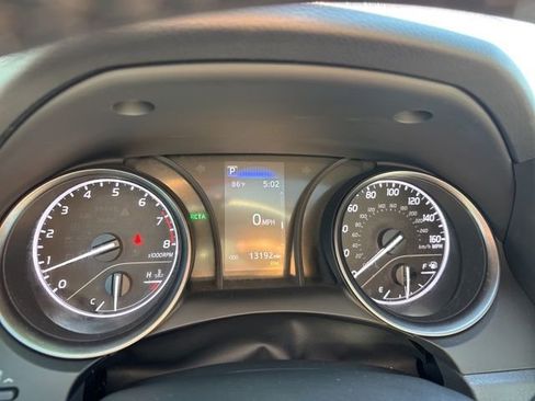 Used 2024 Toyota Camry SE w/ Convenience Package image 16