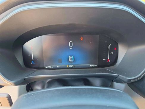Used 2025 Ford Escape SE FWD image 16