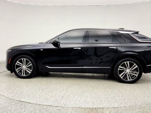 Used 2024 Cadillac Lyriq Luxury RWD image 8