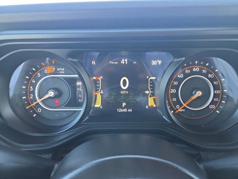 Certified 2025 Jeep Wrangler Sahara image 13