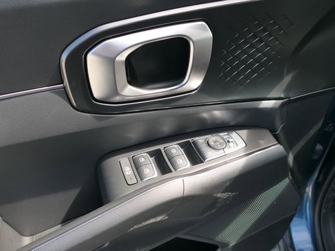 New 2025 Kia Sorento EX image 13