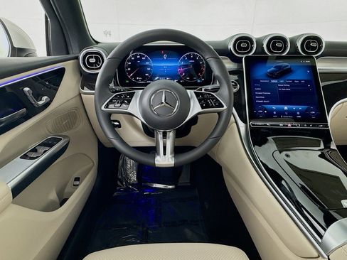New 2026 Mercedes-Benz GLC 300 4MATIC image 4