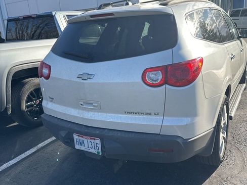 Used 2011 Chevrolet Traverse LT w/ All-Star Package image 8