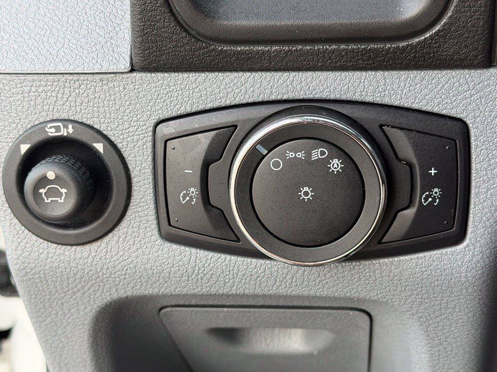 Used 2019 Ford Transit 150 XLT RWD image 23