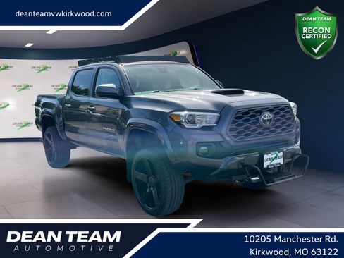 Used 2021 Toyota Tacoma TRD Sport AWD/4WD image 1