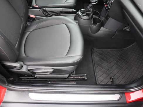 Used 2014 MINI Cooper 2-Door Hardtop FWD image 25