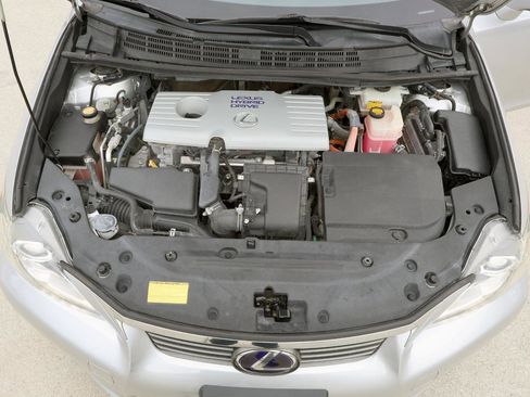 Used 2012 Lexus CT 200h image 12