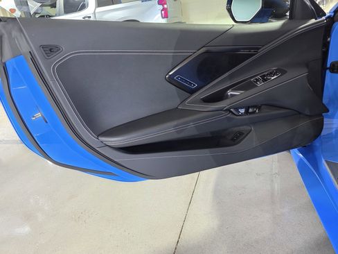 Used 2024 Chevrolet Corvette Stingray Preferred Cpe w/ Z51 Performance Package image 28