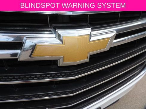 Used 2018 Chevrolet Traverse LT image 11